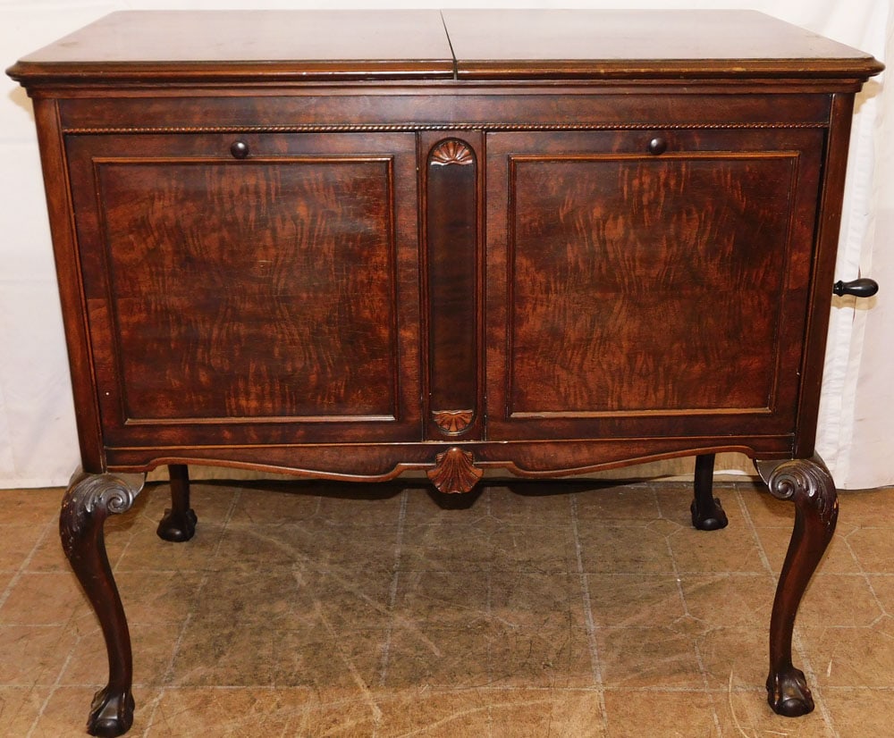 Mahogany Phonograph Cabinet by Hallet & Davis (1 of 7)