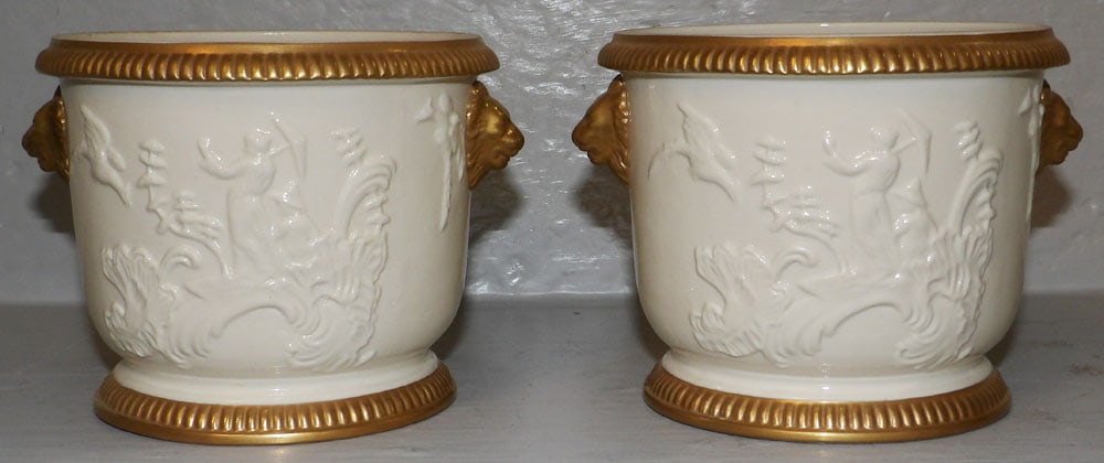 Pair of Chelsea House Porcelain Cache Pots with Lion Handles (1 of 6)