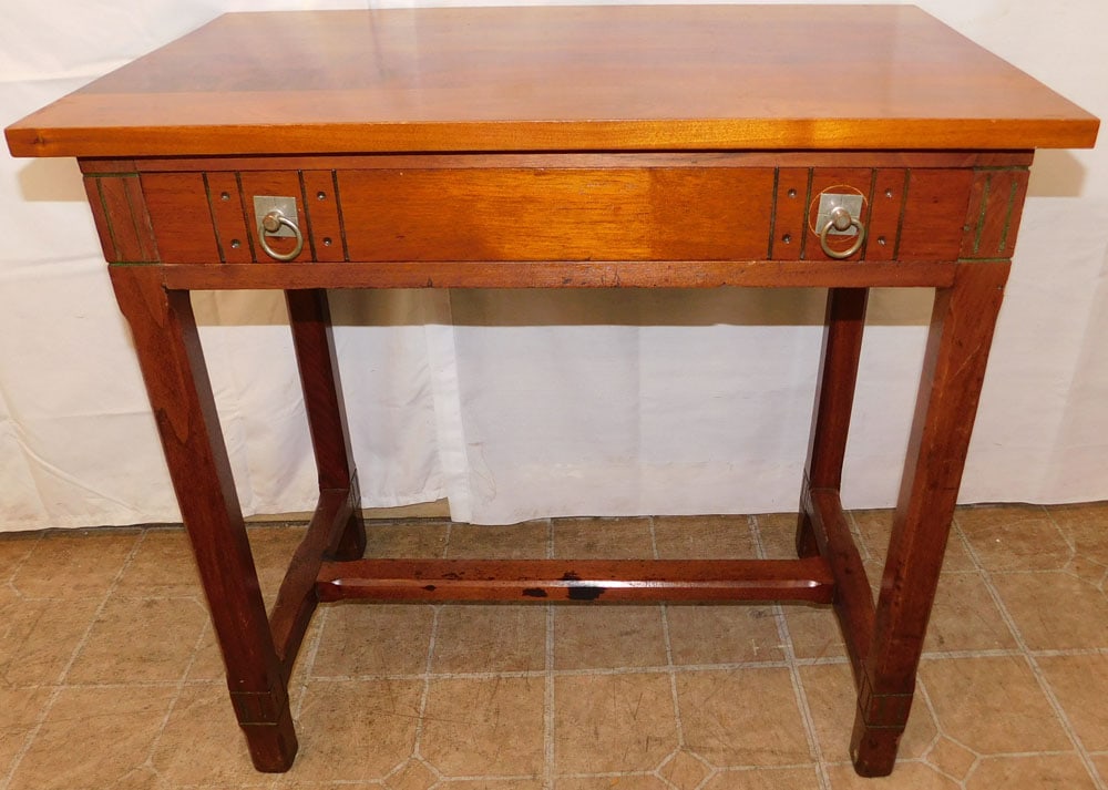 Antique Walnut One Drawer Work Stand: Antique Walnut One Drawer Work Stand . 29" H 30 1/2" W 18 1/2" D "ALL DESCRIPTIONS AND ANY CONDITION STATEMENT GIVEN BY LANGSTON AUCTION GALLERY ARE STRICTLY OPINIONS AND LANGSTON'S SHALL HAVE NO RESP
