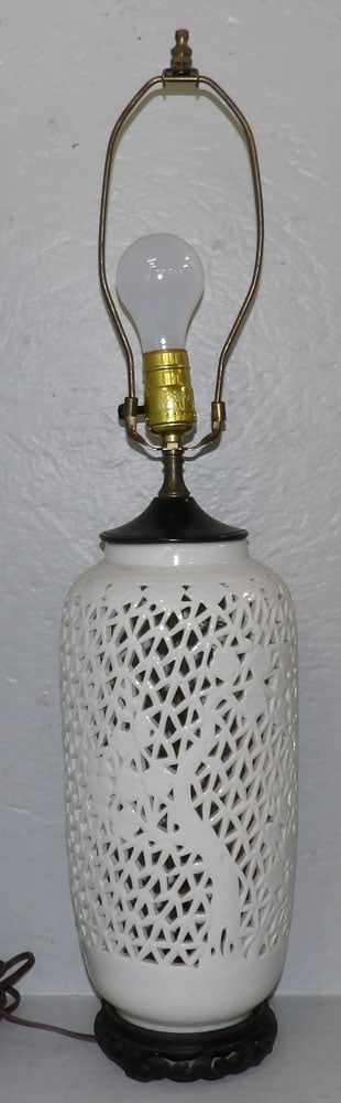 Oriental Porcelain Blanc De Chine Open Work Vase Made Into Lamp: Oriental Porcelain Blanc De Chine Open Work Vase Made Into Lamp. 27 1/2" H 6" Dia. "ALL DESCRIPTIONS AND ANY CONDITION STATEMENT GIVEN BY LANGSTON AUCTION GALLERY ARE STRICTLY OPINIONS AND LANGSTON'S 