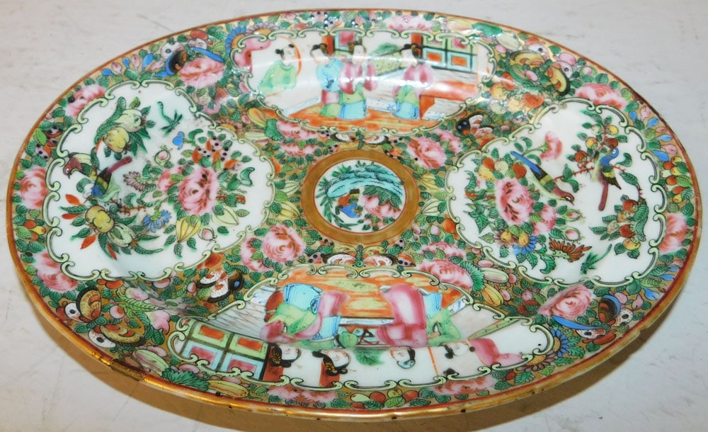 19th Century Rose Medallion Planter: 19th Century Rose Medallion Planter . 10" x 7 1/4" "ALL DESCRIPTIONS AND ANY CONDITION STATEMENT GIVEN BY LANGSTON AUCTION GALLERY ARE STRICTLY OPINIONS AND LANGSTON'S SHALL HAVE NO RESPONSIBILITY FOR
