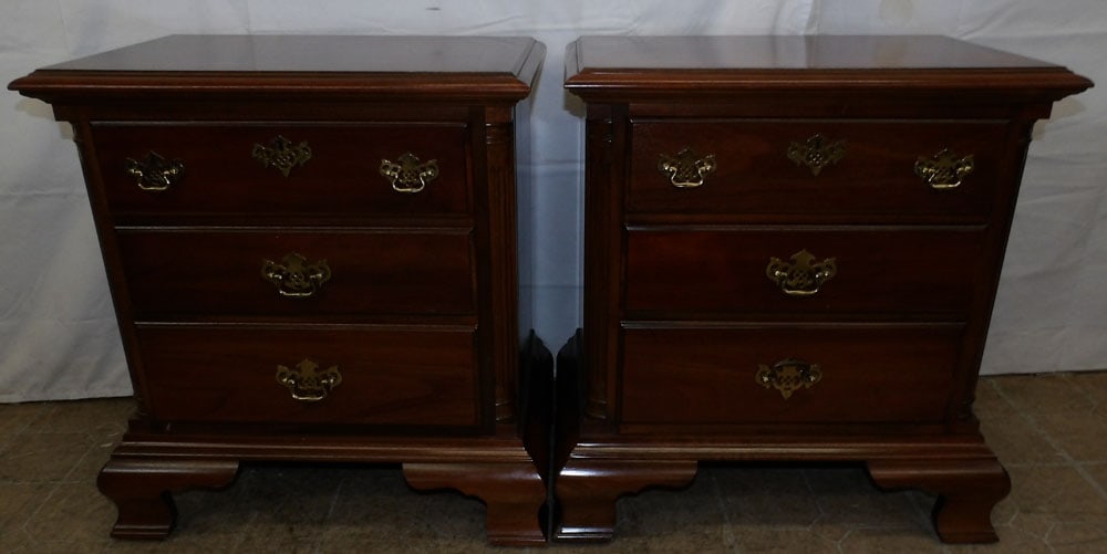 Pair of Mahogany Three Drawer Night Stands with Quarter Columns by American Drew (1 of 11)