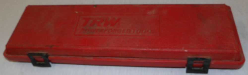 Socket Wrench Set in Metal Box - 2