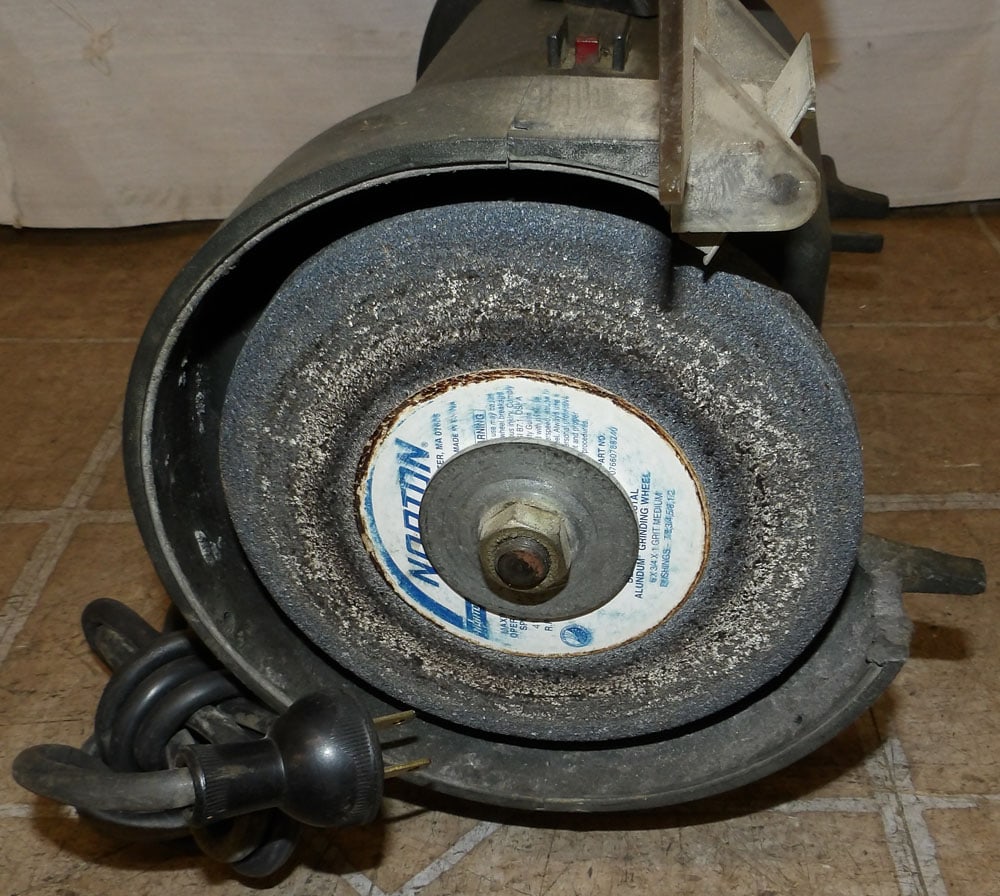 Craftsman Bench Grinder - 4