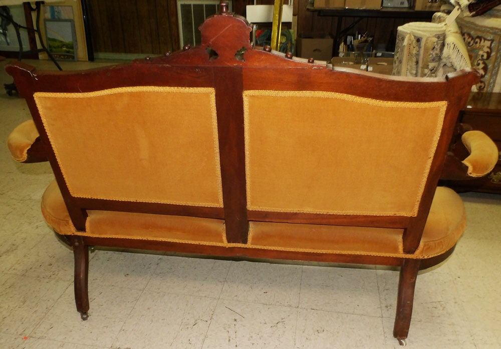 Antique Walnut Victorian Settee - 4