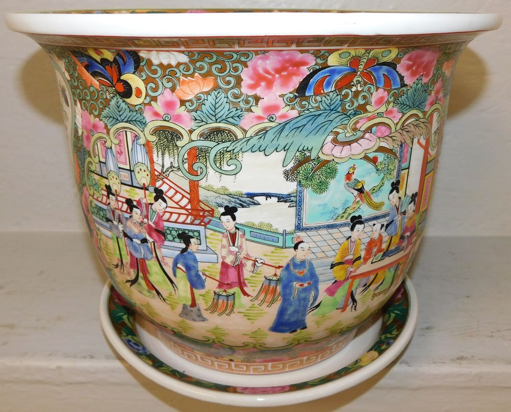 Painted Oriental Porcelain Jardiniere with Undertray: Painted Oriental Porcelain Jardiniere with Undertray . 9 3/4" H 12 1/2" Dia. ALL DESCRIPTIONS AND ANY CONDITION STATEMENT GIVEN BY LANGSTON AUCTION GALLERY ARE STRICTLY OPINIONS AND LANGSTON'S SHALL H