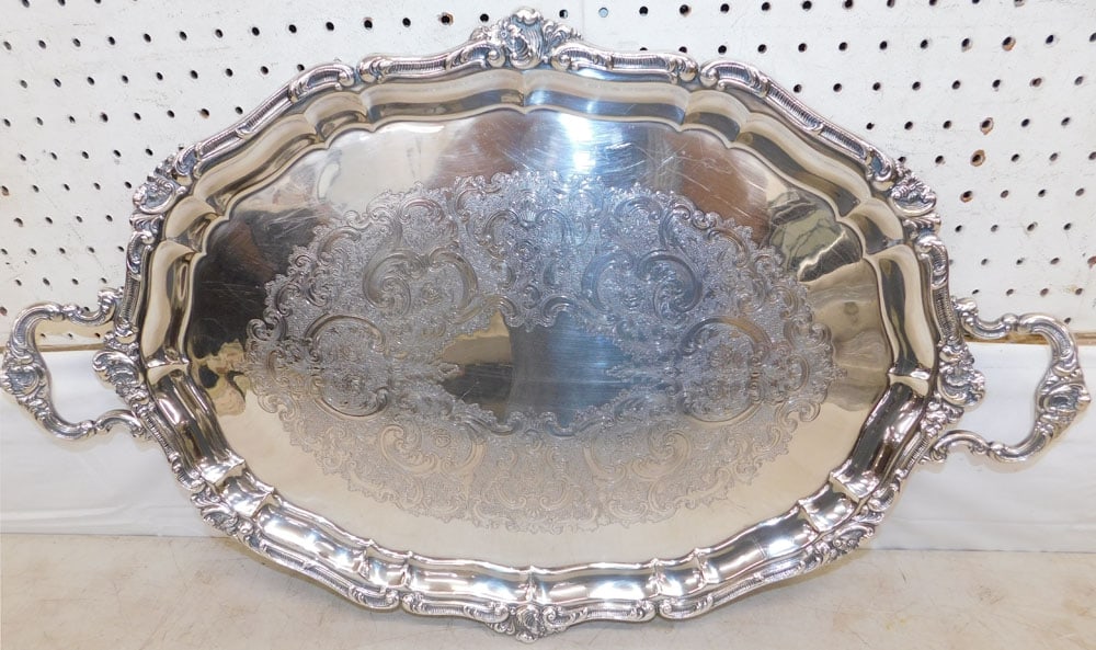 Oval Silverplated Serving Tray by Gorham: Oval Silverplated Serving Tray by Gorham . 31 1/2" x 20" ALL DESCRIPTIONS AND ANY CONDITION STATEMENT GIVEN BY LANGSTON AUCTION GALLERY ARE STRICTLY OPINIONS AND LANGSTON'S SHALL HAVE NO RESPONSIBILIT