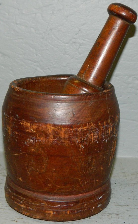 Hand turned American mortar & pestle.: Late 18th - early 19th Century hand turned American mortar and pestle from a Virginia estate.