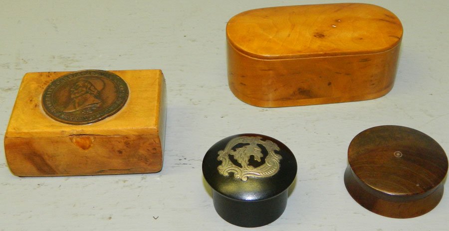Four miniature snuff and battersea boxes.: Four miniature snuff and battersea boxes. 1 1/2" - 3".