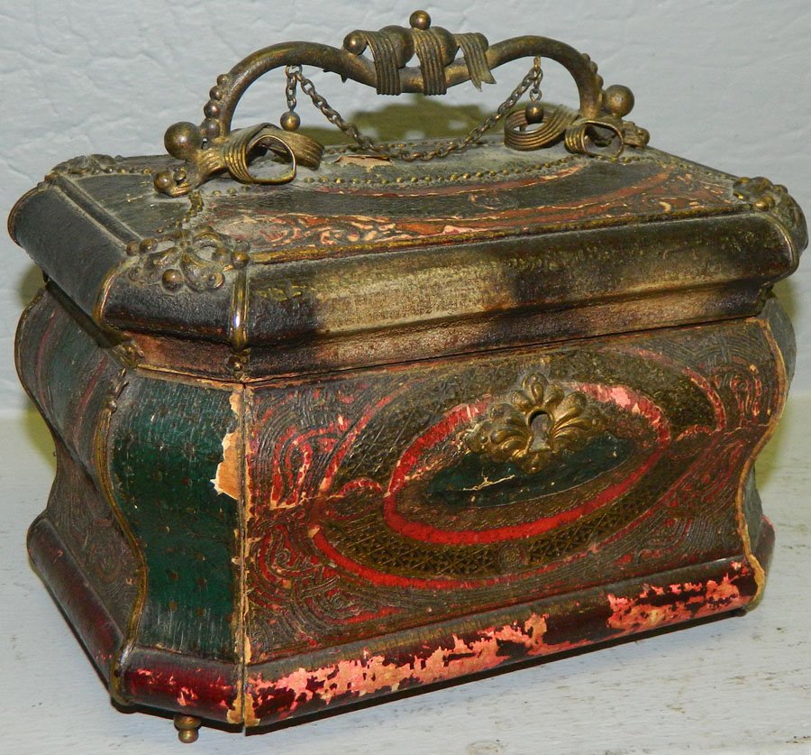 French papier mache & lacquered bombay box.: French papier mache and lacquered bombay box. 7 1/2" wide x 5" deep x 6" tall.