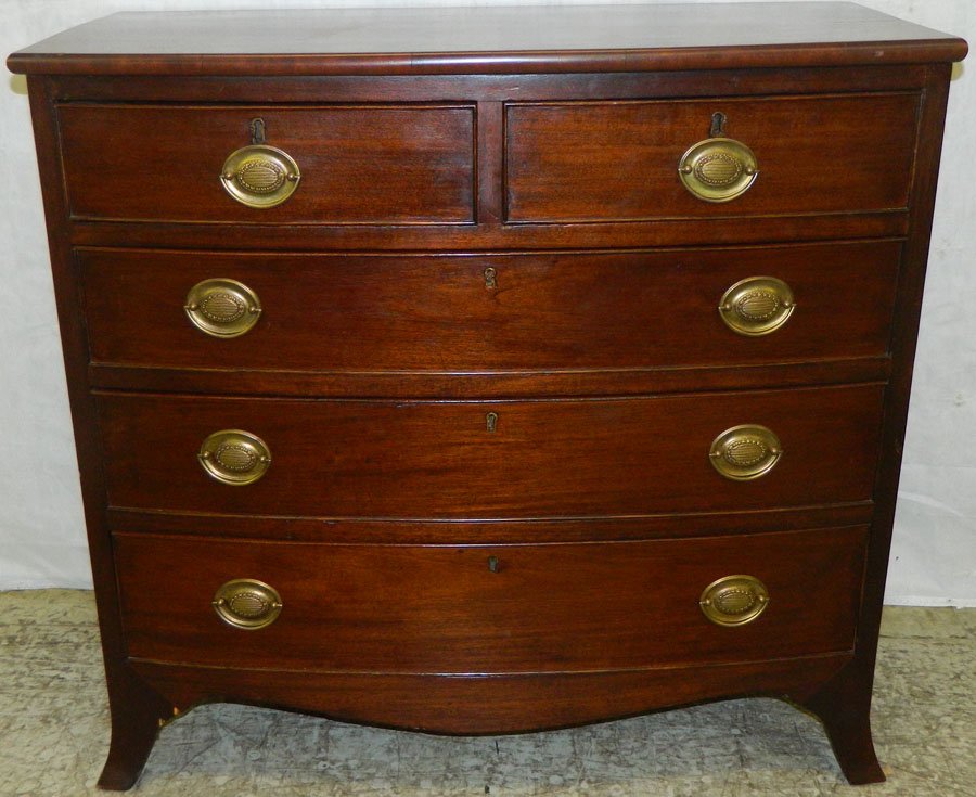 Mahogany bowfront Hepplewhite chest.: Mahogany bowfront Hepplewhite chest. 34 1/2" wide x 17" deep x 32 3/4" tall.
