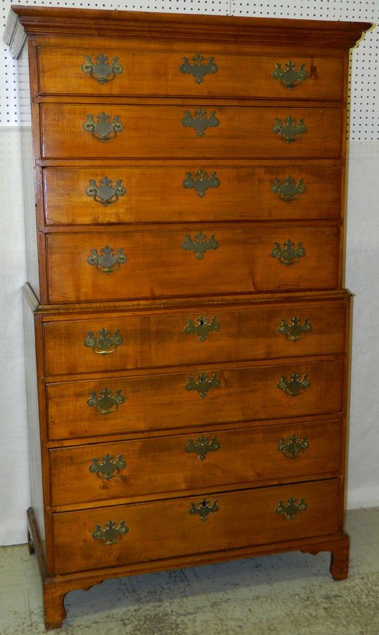 18th C American maple Chippendale highboy.: 18th Century American maple Chippendale highboy. 41 1/2" wide x 20" deep x 71' tall.