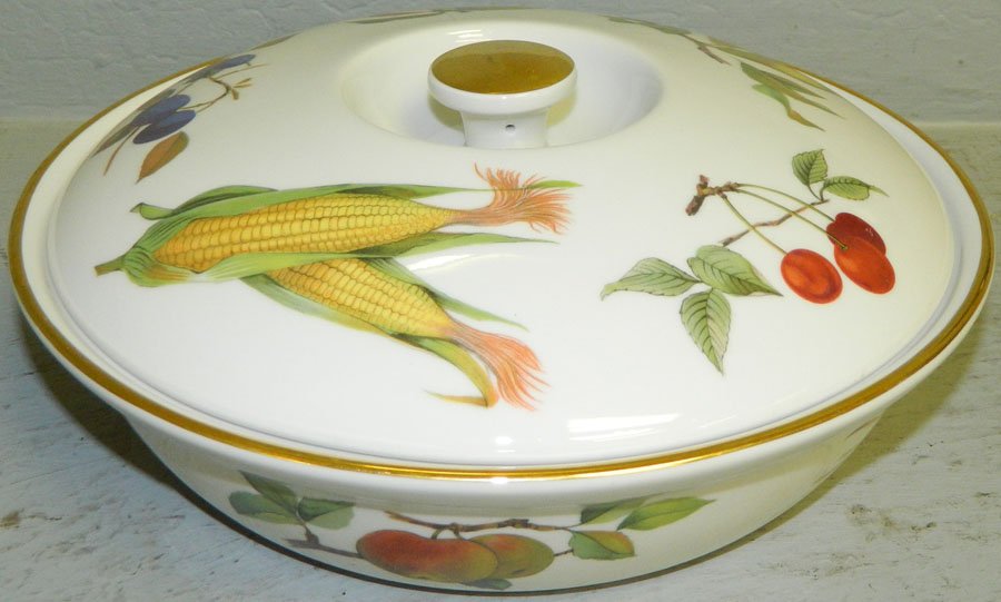 Royal Worcester, Evesham covered bowl. 1: Royal Worcester, Evesham covered bowl. 10" diameter x 4" tall.