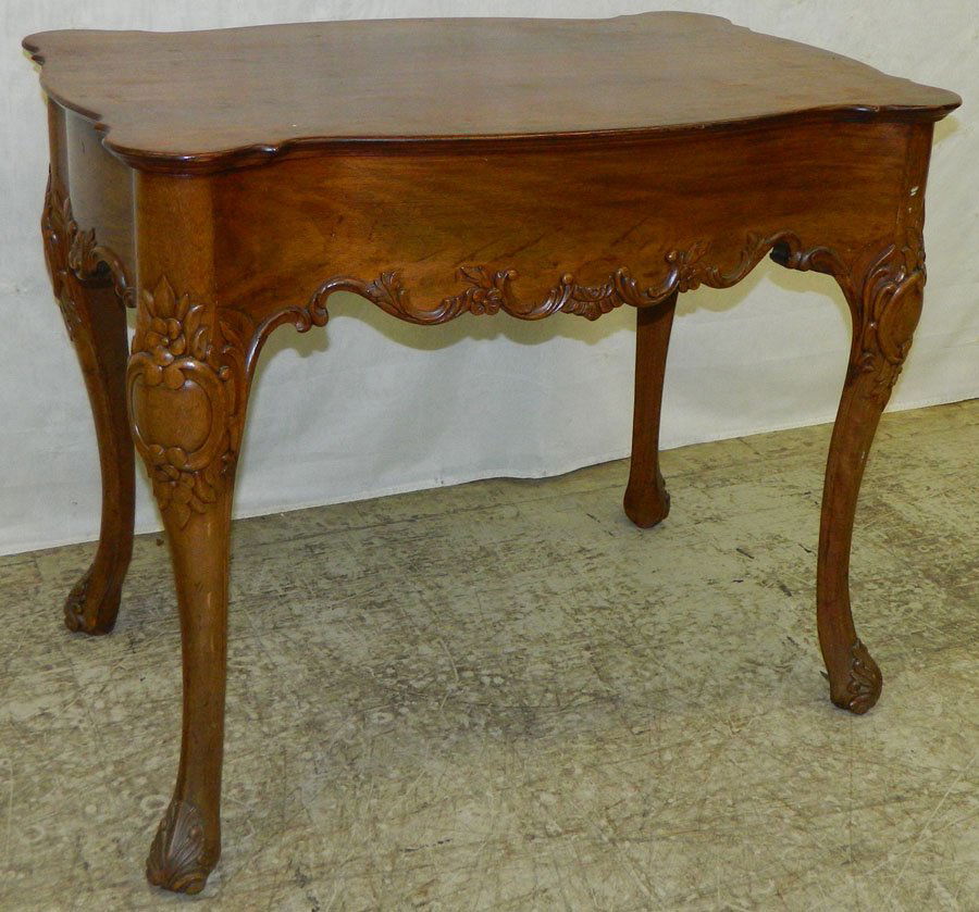18th Century Irish tea table.: 18th Century Irish tea table. 36" wide x 23" deep x 29 1/2" tall.