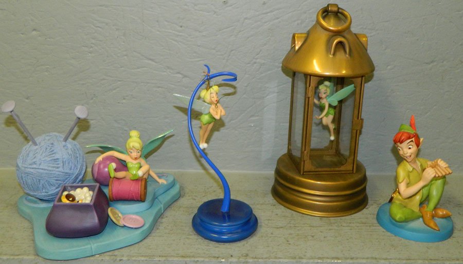 Walt Disney Peter Pan Collection.: Walt Disney Peter Pan Collection. Includes "Forever Young", "Pixie in Peril", "Little Charmer", Tinkerbell with stand ornament, and scene completer.