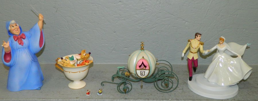 Walt Disney Cinderella collection.: Walt Disney Cinderella collection to include "Bibbidi, Bobbidi, Boo", "Tea For Two", "Cinderella's Coach", "Fairytale Wedding", Micro-mini "Jaq" and Micro-mini "Gus".