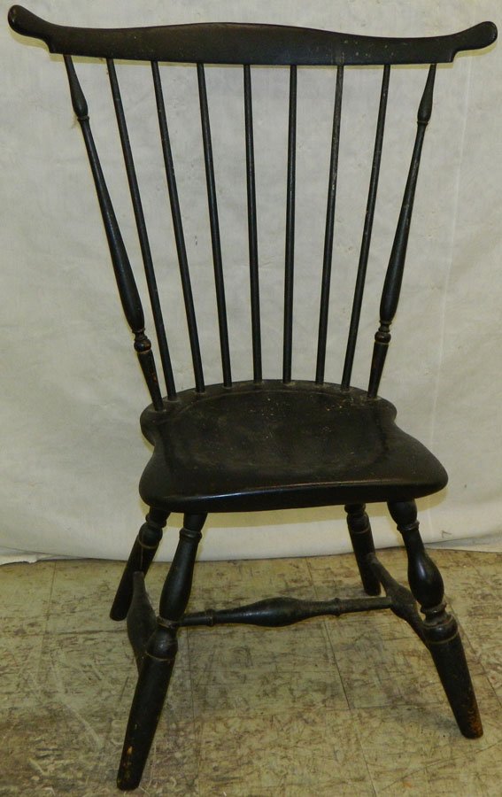 Early Pennsylvania fan back Windsor side chair.: Early Pennsylvania fan back Windsor saddle seat side chair. 37 1/2" tall.