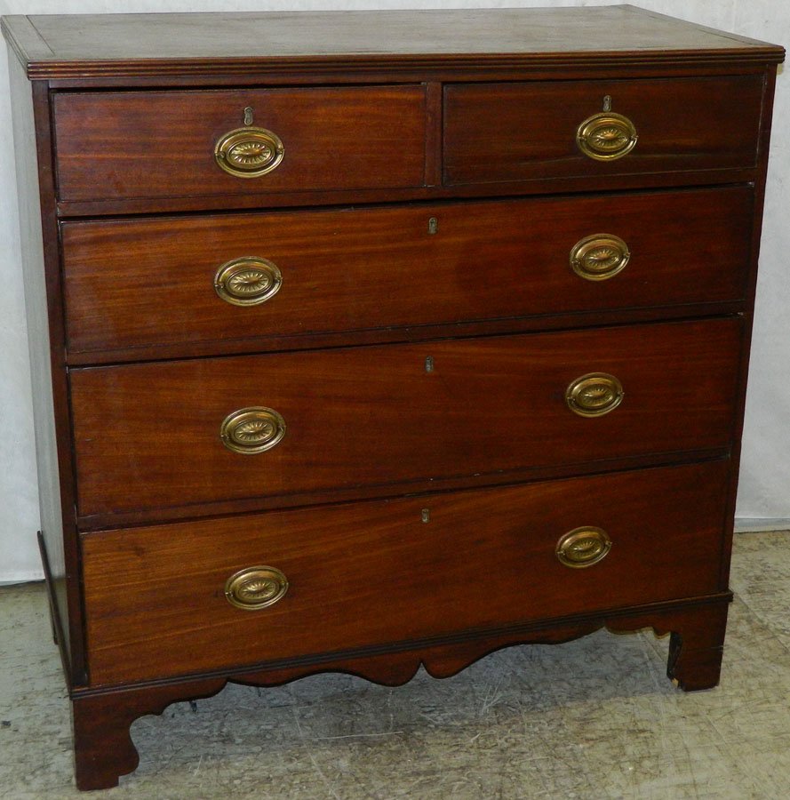 2/3 Mahogany Hepplewhite inlaid chest.: 2/3 Mahogany Hepplewhite inlaid chest. 41 1/2" wide x 20" deep x 42" tall.