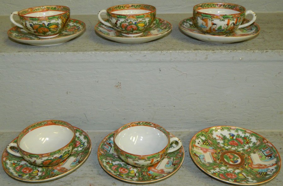 5 Rose Medallion cups and saucers, extra saucer: Five Rose Medallion cups and saucers and one odd saucer. 2" tall.