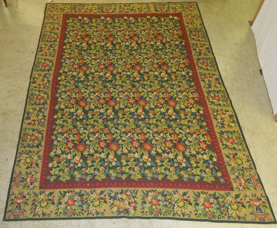 Needlepoint rug. 9'6 x 13'5.: Needlepoint rug. 9'6 x 13'5.