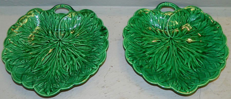 2 Wedgwood Majolica leaf plates. (1 of 3)