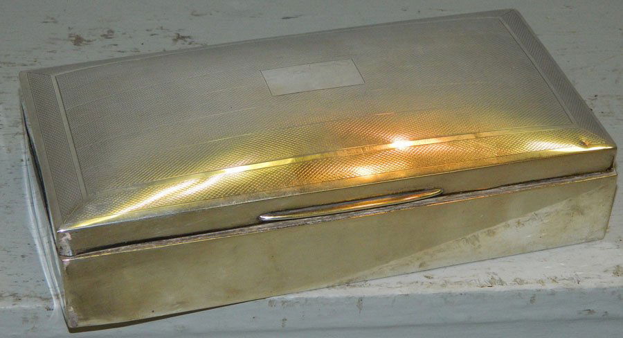 Mid-20th c. English sterling  Birmingham box. (1 of 3)