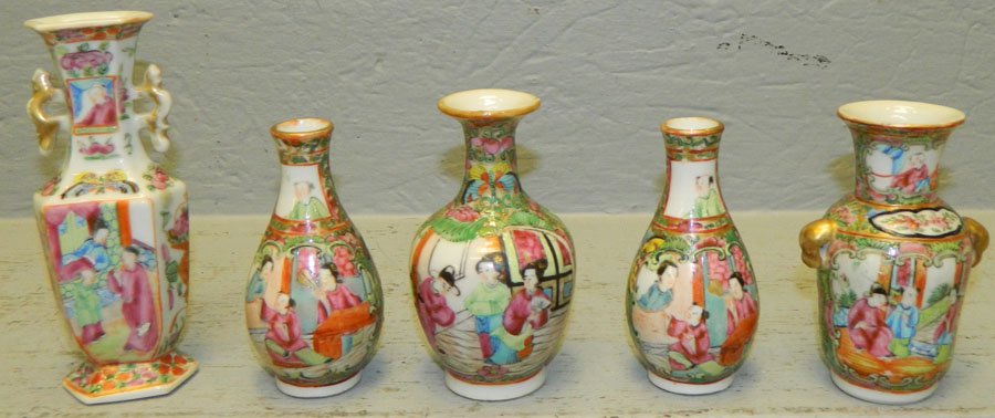 5 miniature Rose Medallion vases. (1 of 1)