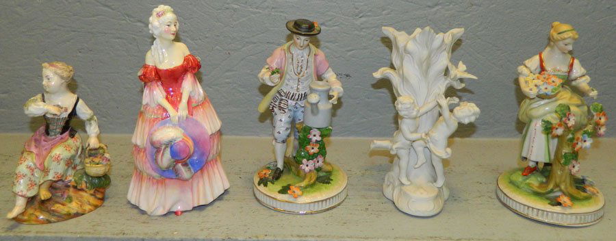 5 asst porcelain bisque figures inc. Royal Doulton (1 of 3)