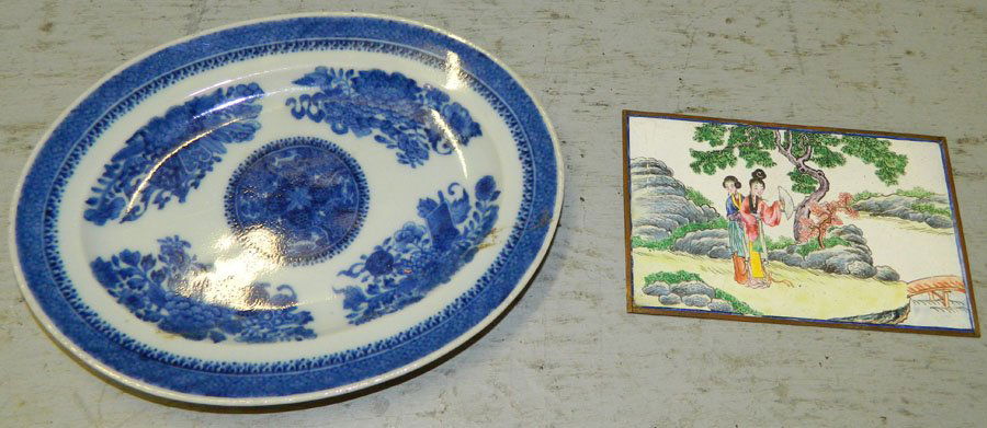 Bl & wh Chinese exp charger & enamel plaque (1 of 1)