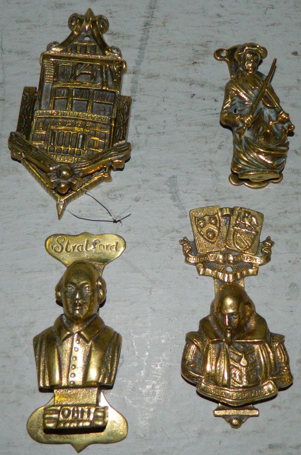 4 English brass door knockers.: 4 English brass door knockers.