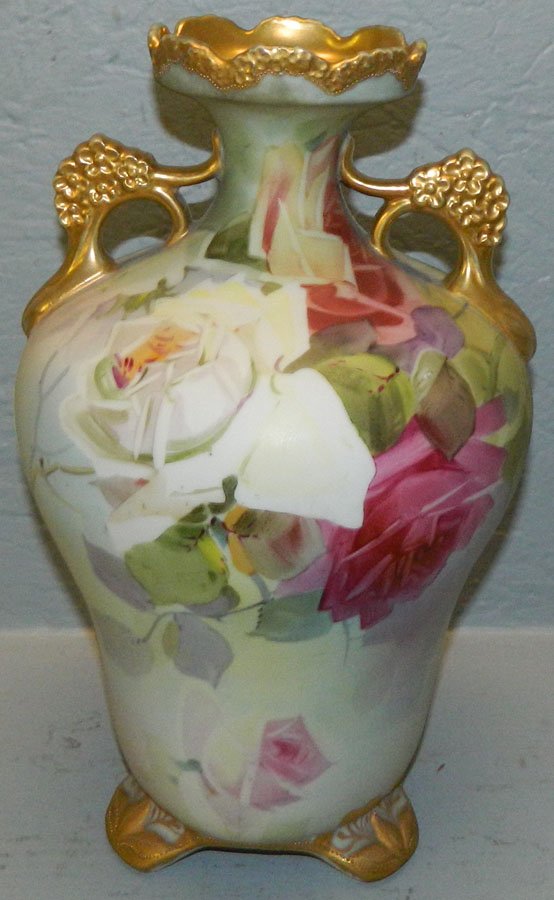 Beautiful hand painted Nippon vase (1 of 3)
