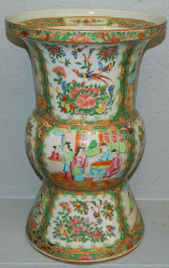 19th C Rose Medallion palace vase (1 of 4)
