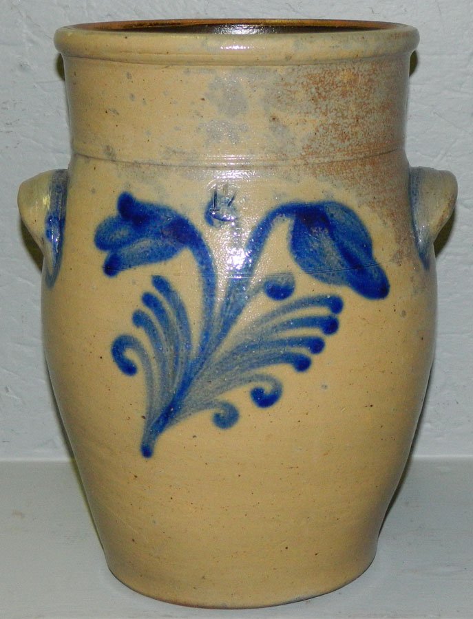 Blue bird decorated crock. (1 of 2)