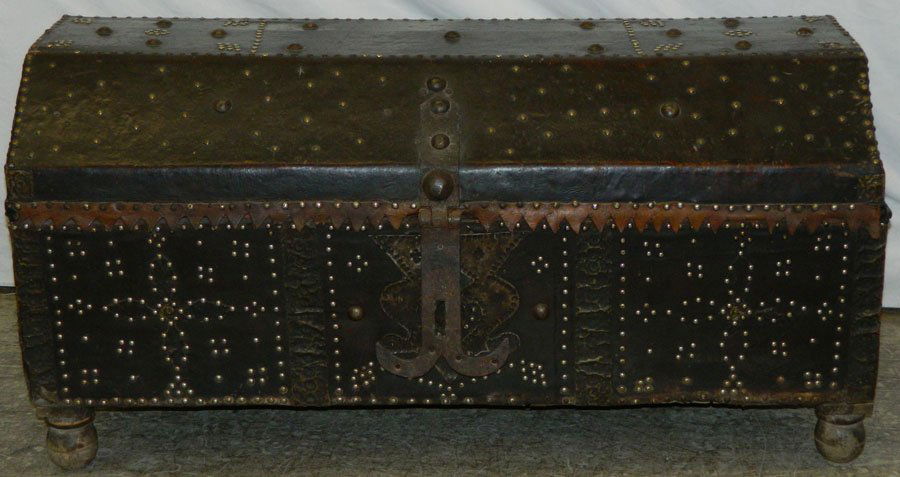 18th C. Continental leather trunk (1 of 4)