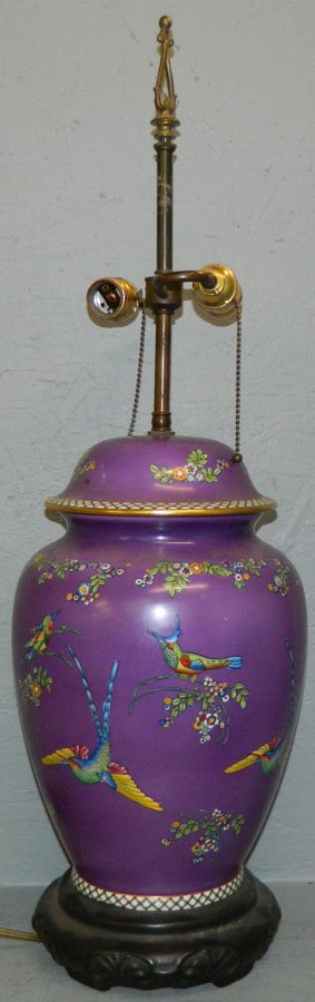 Large Oriental temple jar lamp. (1 of 3)