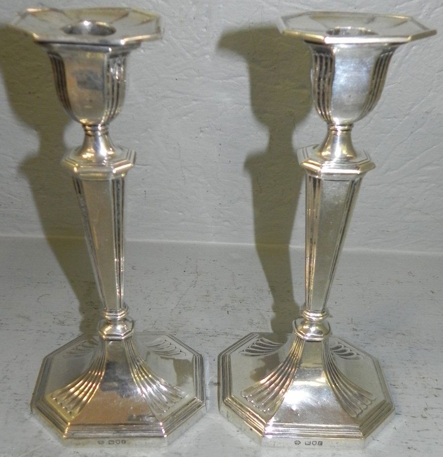 Pr English hallmarked sterling silver candlesticks. (1 of 1)