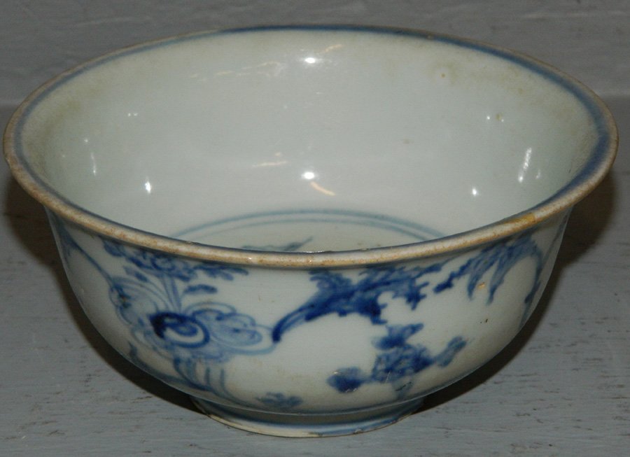 Ming Dynasty early soup bowl.: Ming Dynasty early soup bowl. 5 3/4" dia.