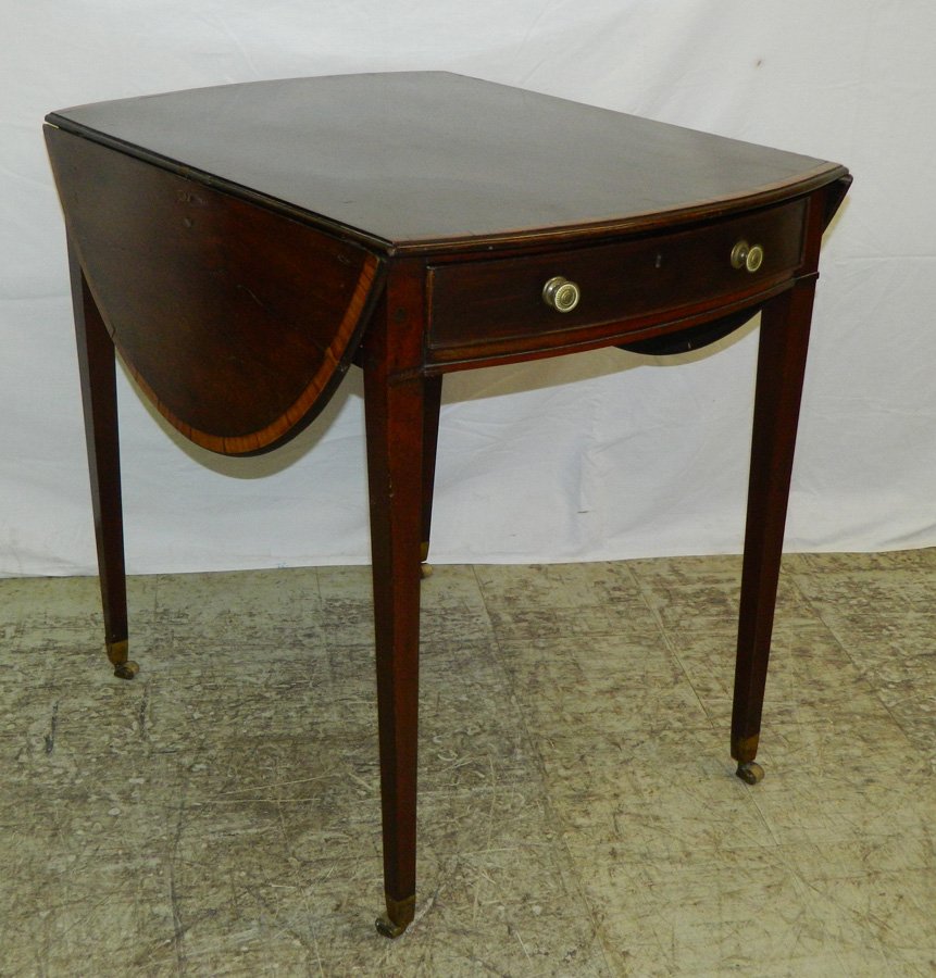 Hepplewhite mahog. inlaid Pembroke table.: Hepplewhite mahogany inlaid Pembroke table. 41 1/2" open x 28 1/2" deep x 28" tall.