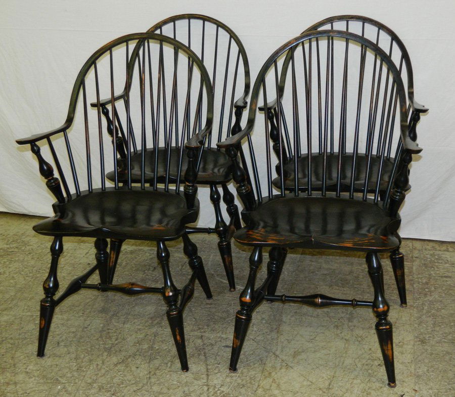 4 American Windsor Chairs By D R Dimes Sep 05 2016 Langston