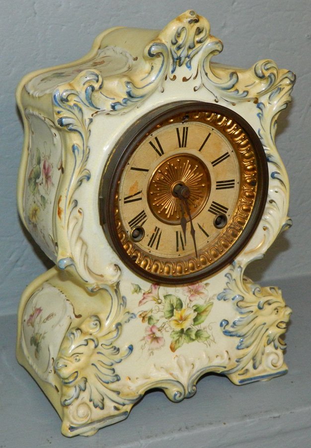 Porcelain mantle clock antique (1 of 3)