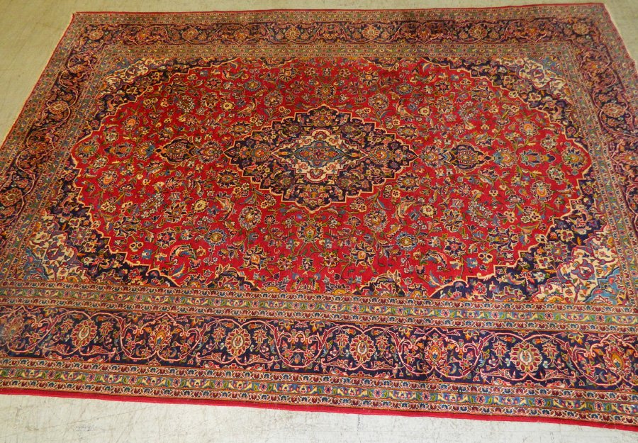 13'2" x 9'8" handmade Persian rug. (1 of 3)