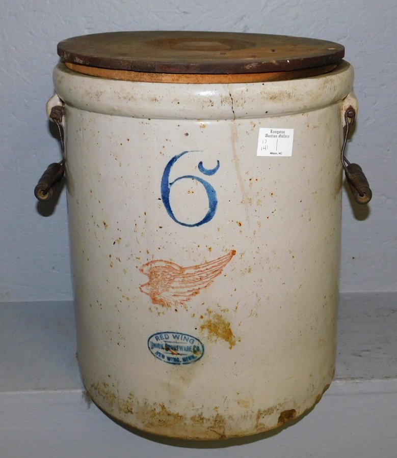 6 gallon blue decorated Red Wing crock w/ wood top. (1 of 1)