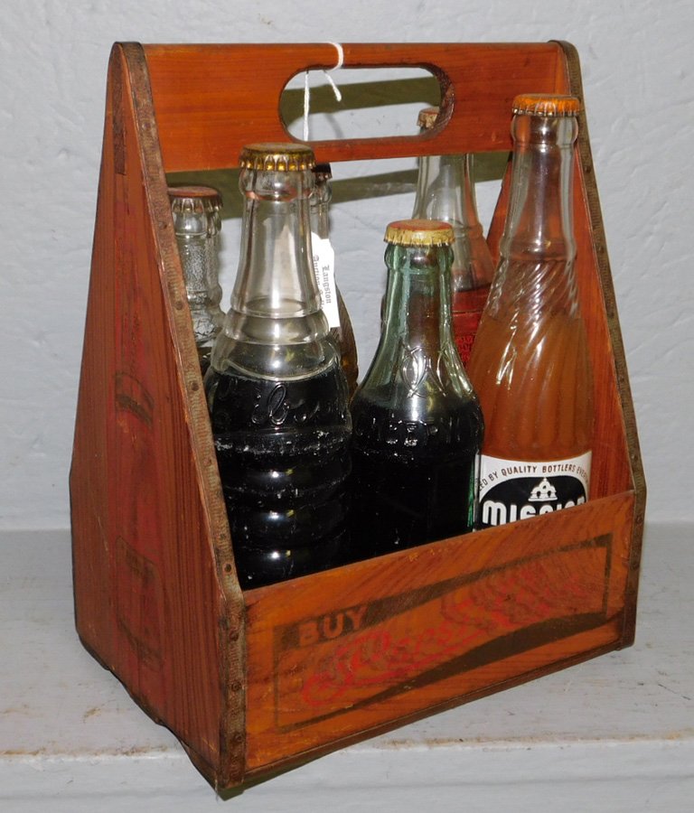 Wooden Pepsi Cola carrier w/ 6 vintage soda bottles (1 of 1)