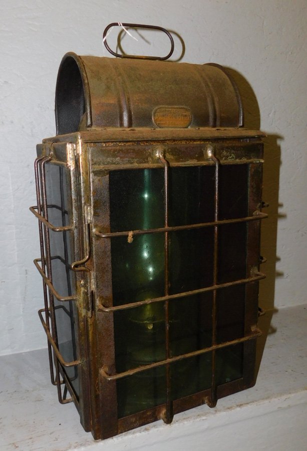 Early tin Ward Hendrickson signal lantern. (1 of 1)