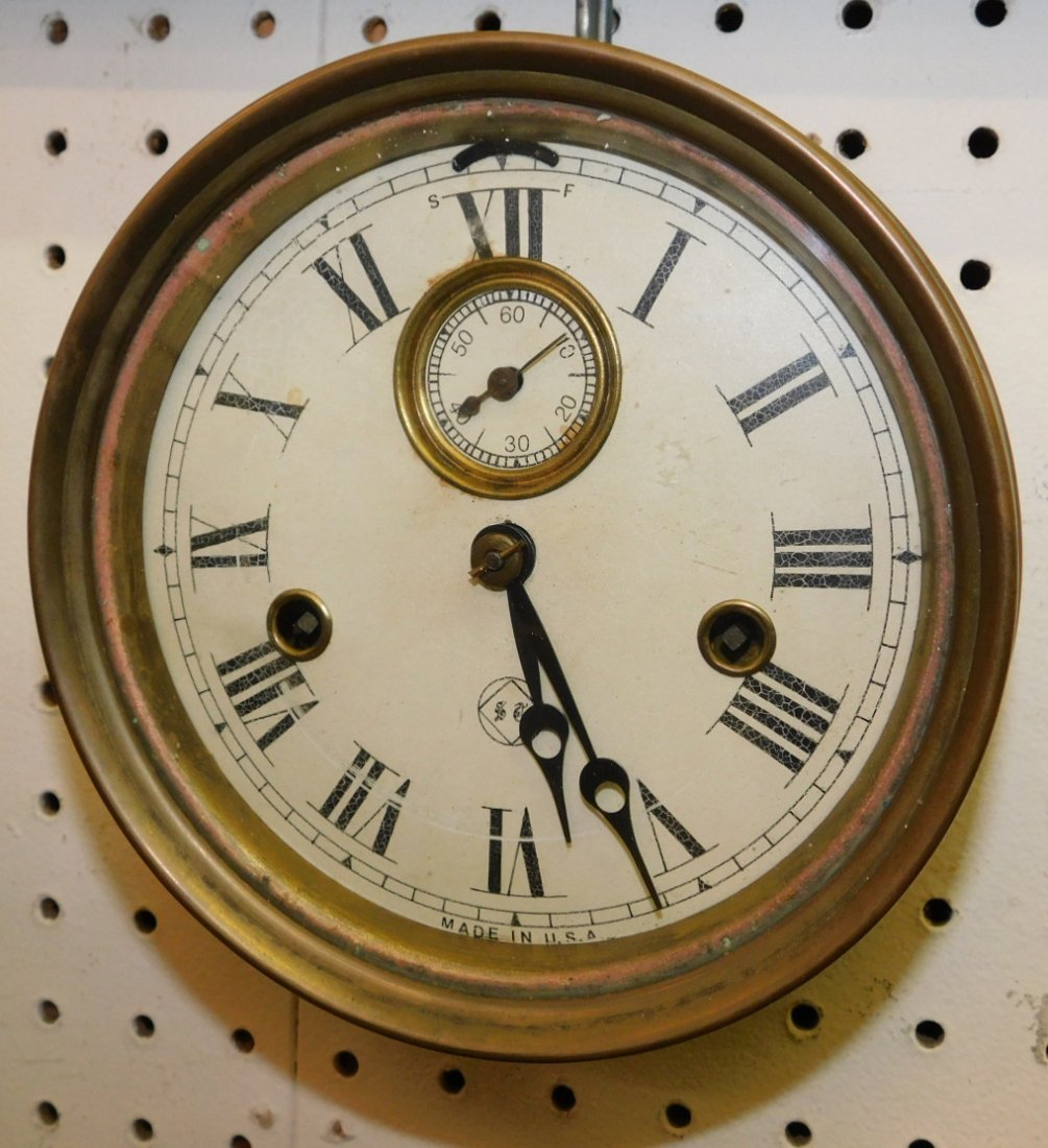 Seth Thomas antique 8 day ships clock. 6" dia. (1 of 1)