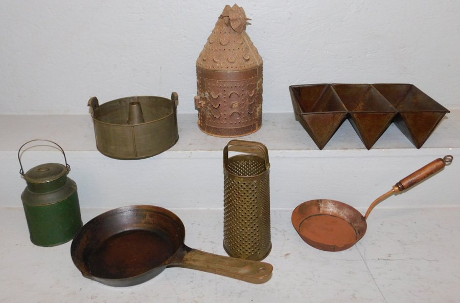 Lot 7 assorted tinware and metalware items (1 of 1)