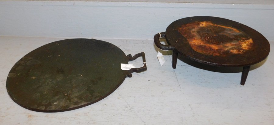 Footed cast iron fire trivet and flat cast iron trivet (1 of 1)