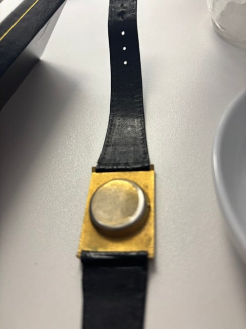 Womens Quartz Watch - 2