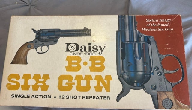 Vintage Daisy Model 197 Spittin Image BB Six Shooter (1 of 5)