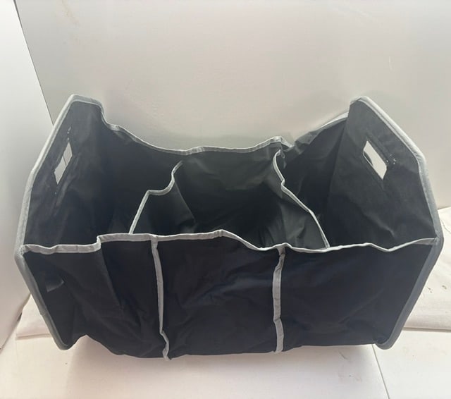 Prime Trendz Black Collapsible Trunk Organizer with an insulated cooler (1 of 4)